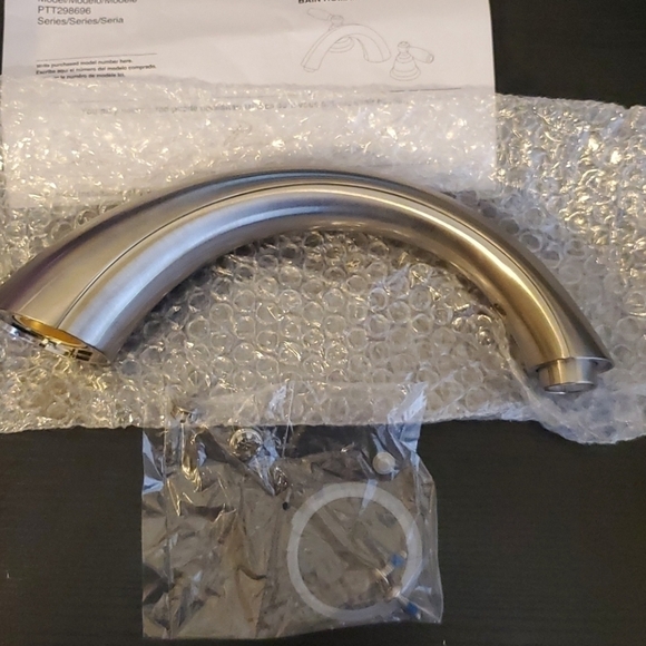 Peerless Claymore 2-Handle Widespread Roman Tub - Picture 4 of 5